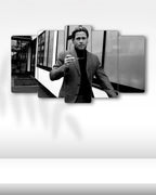Brad Pitt, Siyah Beyaz Sokak Pozu - 5 Parçalı Tablo