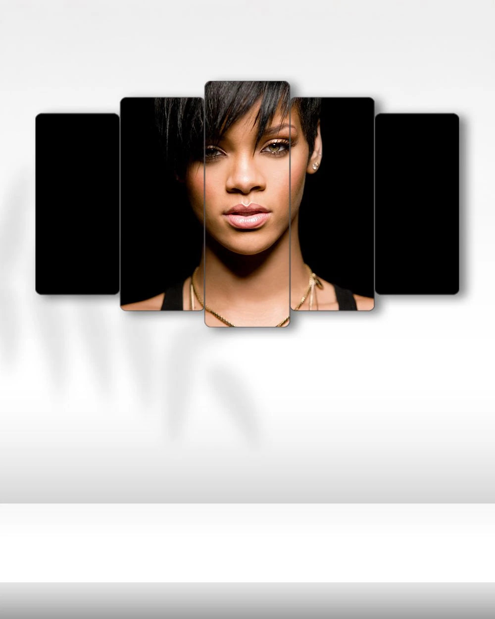 Rihanna, Siyah Fon Portre - 5 Parçalı Tablo