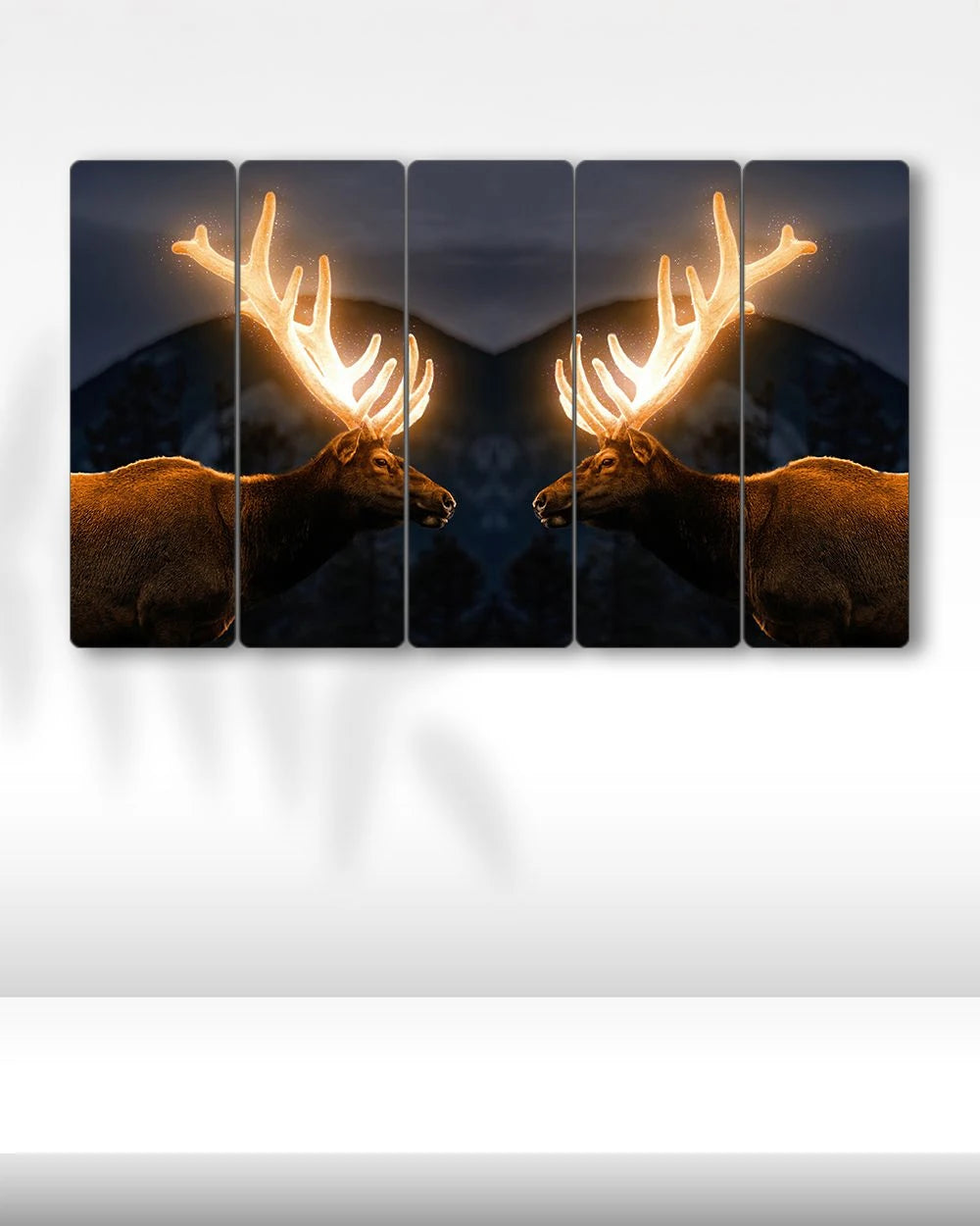 Boynuzları Parlayan Geyikler - 5 Parçalı Tablo